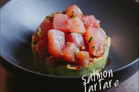 Salmon tartare