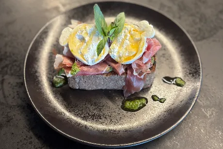 Burrata toast