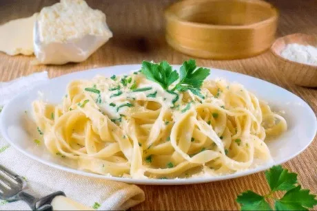 Fettucinne  Alfredo 